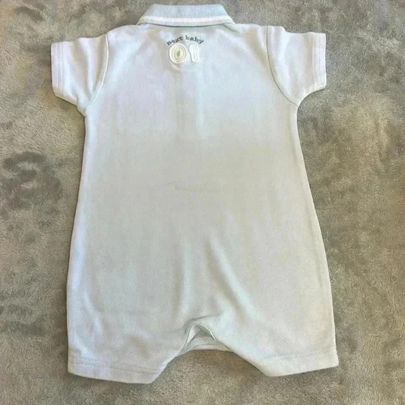Next - LIKE NEW - Set of 3 short sleeve rompers. Size  6-9 months - Picture 3 of 7